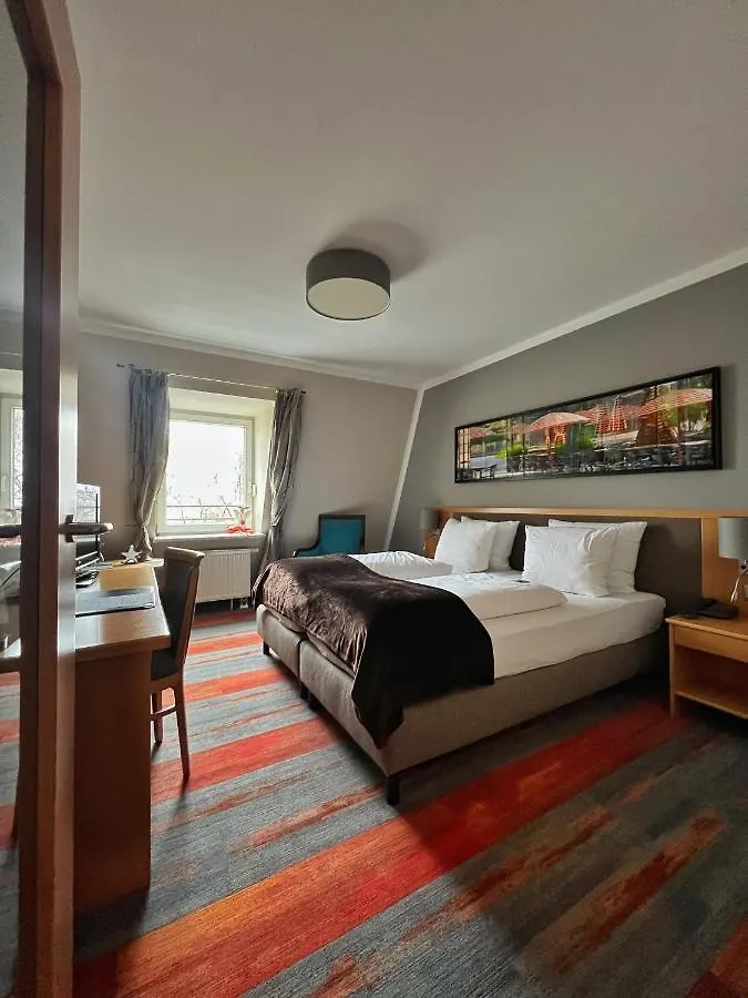 Hotel Prinz Munich 4*,